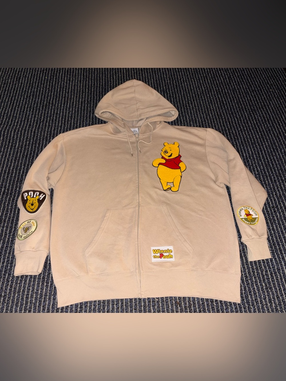 Disney Winnie the Pooh Hoodie XL Full Zip Embroidered Patch Pullover Sand/Tan